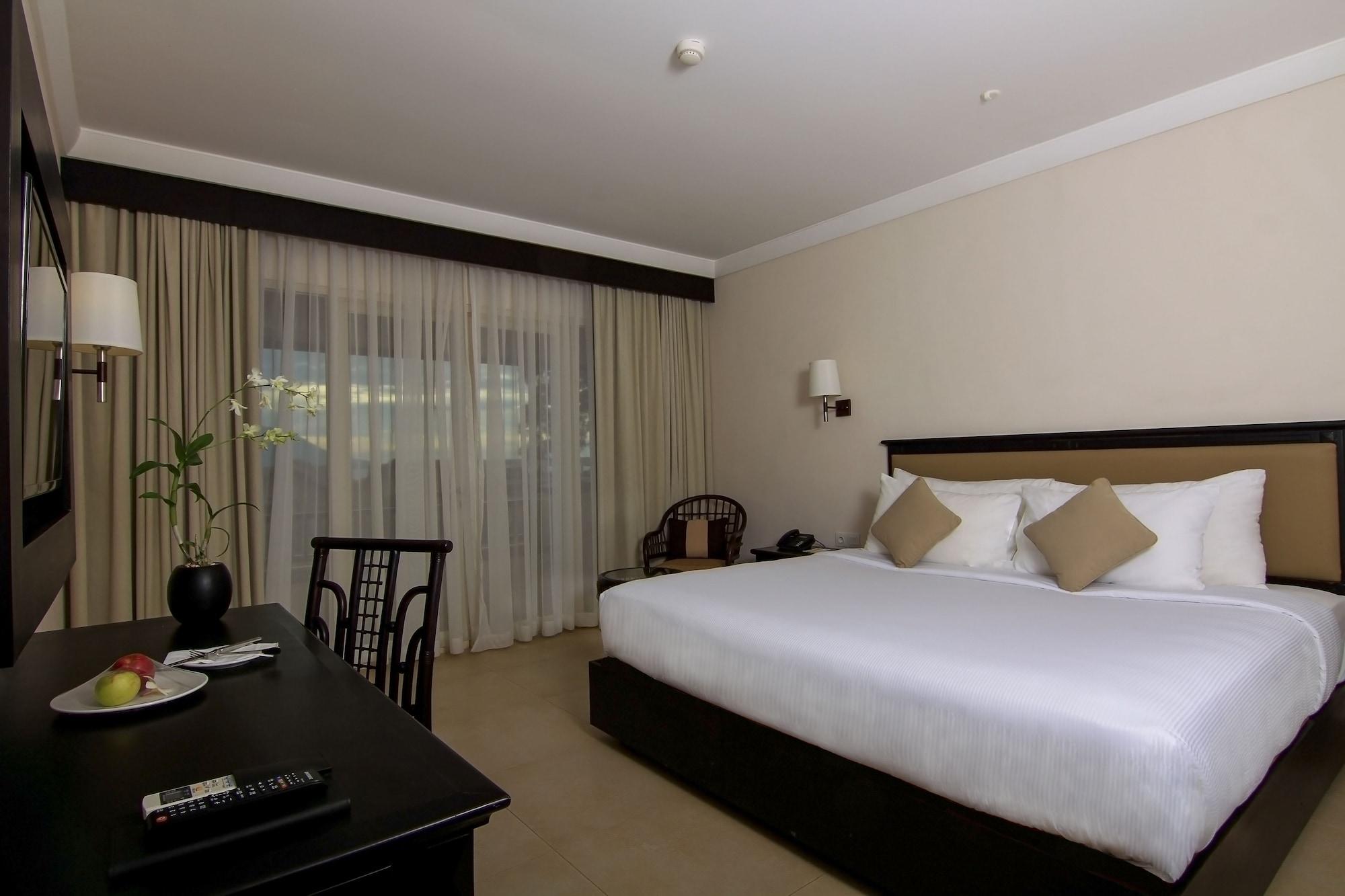 Hotel Grand Luley Manado Esterno foto