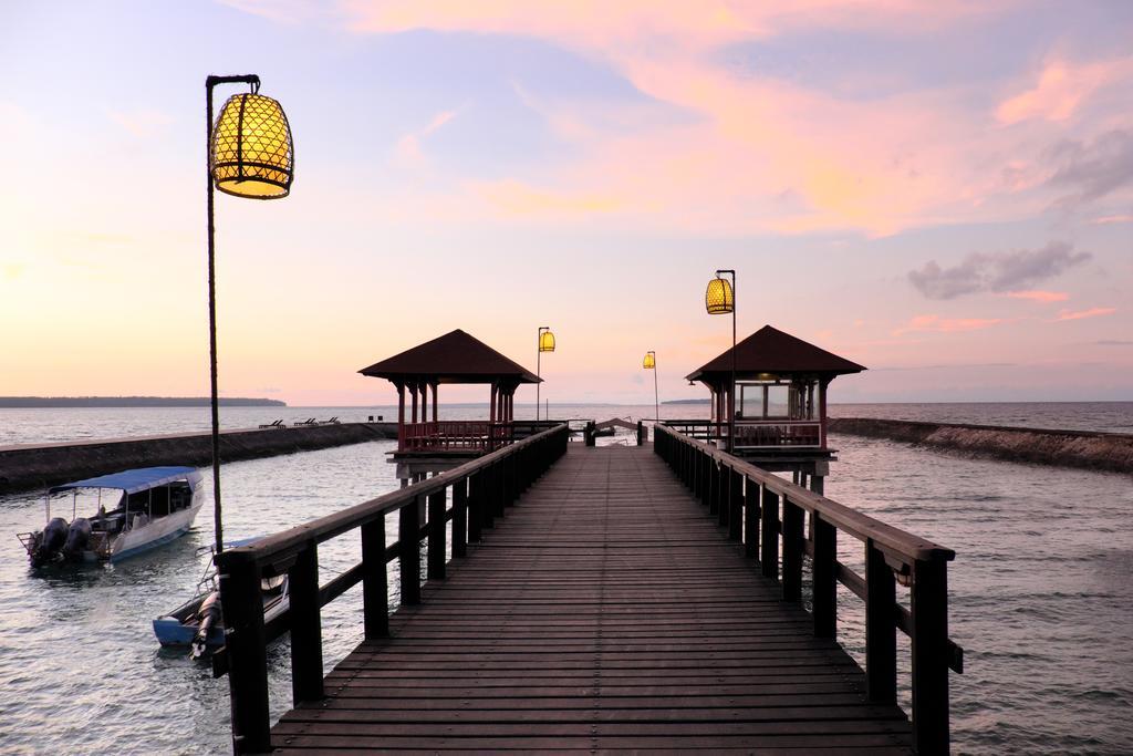 Hotel Grand Luley Manado Esterno foto